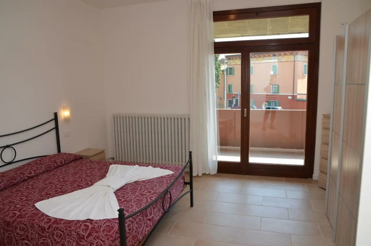 Apartamento Trilocale Palazzo Garda Italia